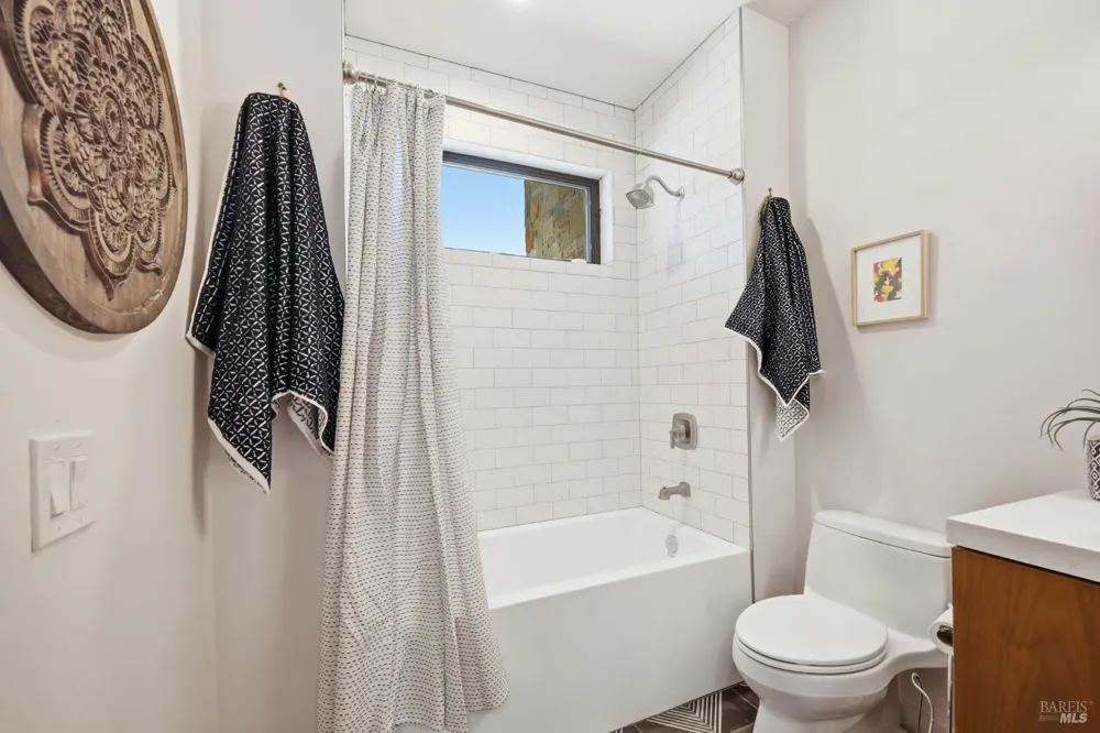 5363 Wilshire Drive Santa Rosa, CA 95404