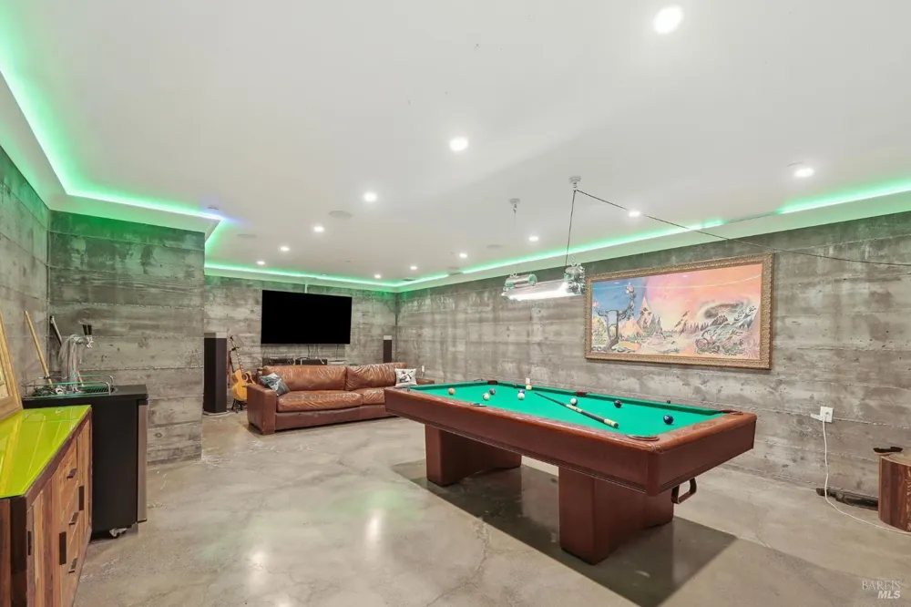 5363 Wilshire Drive Santa Rosa, CA 95404