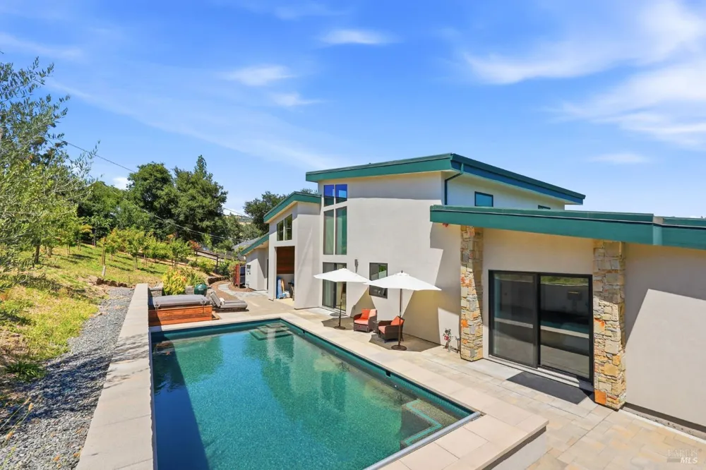 5363 Wilshire Drive Santa Rosa, CA 95404