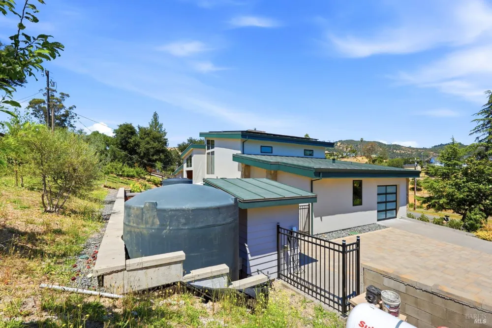 5363 Wilshire Drive Santa Rosa, CA 95404