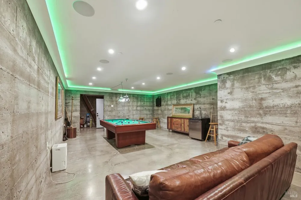 5363 Wilshire Drive Santa Rosa, CA 95404