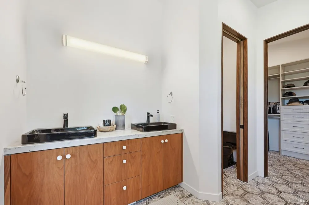 5363 Wilshire Drive Santa Rosa, CA 95404