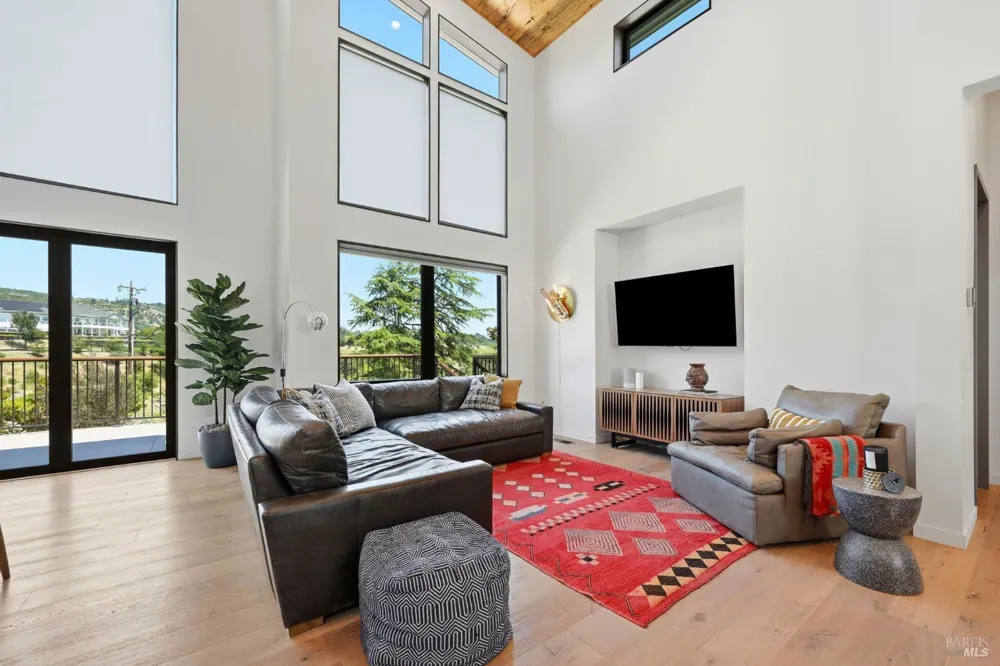 5363 Wilshire Drive Santa Rosa, CA 95404
