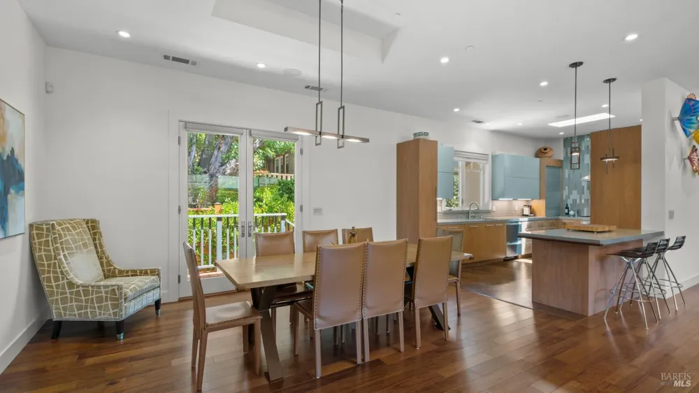 21 Eye Street San Rafael, CA 94901