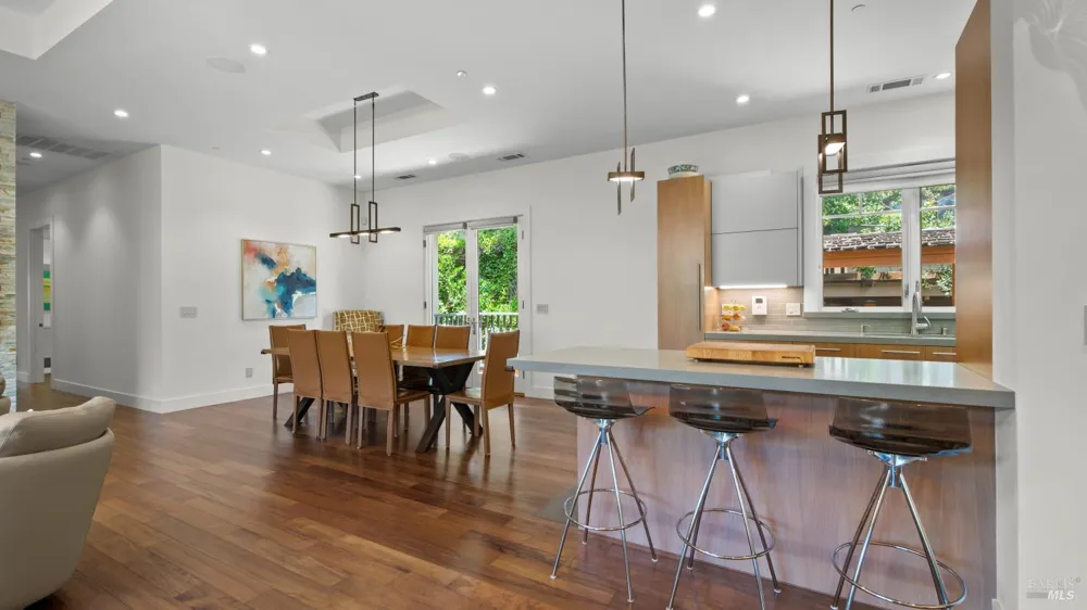 21 Eye Street San Rafael, CA 94901