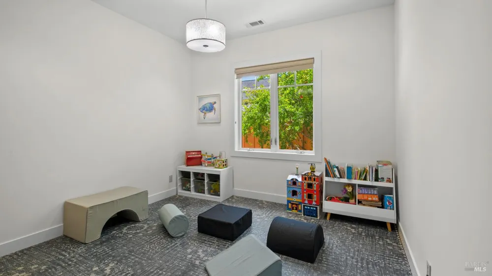 21 Eye Street San Rafael, CA 94901