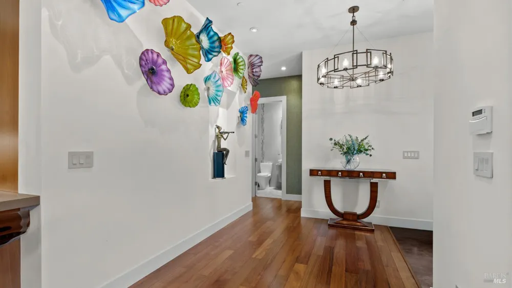 21 Eye Street San Rafael, CA 94901