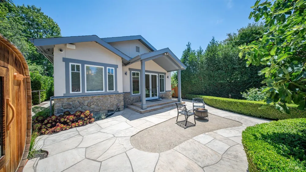 21 Eye Street San Rafael, CA 94901