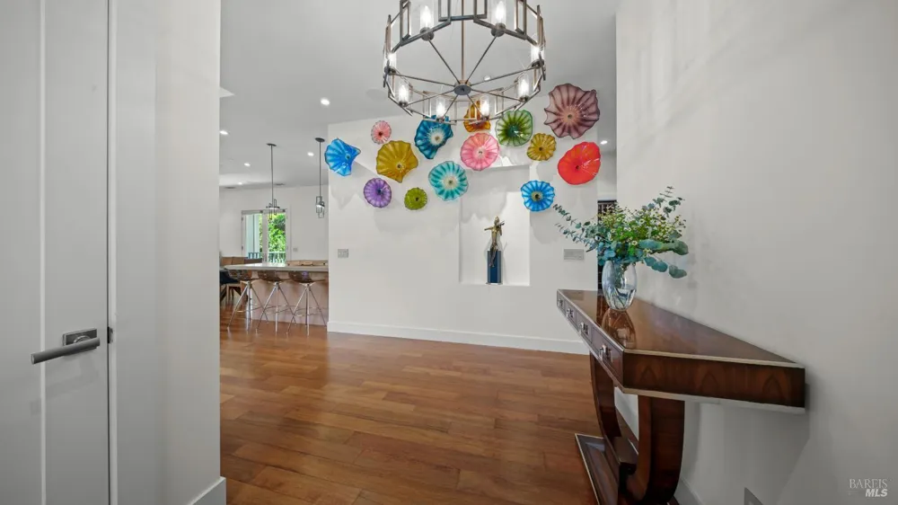 21 Eye Street San Rafael, CA 94901