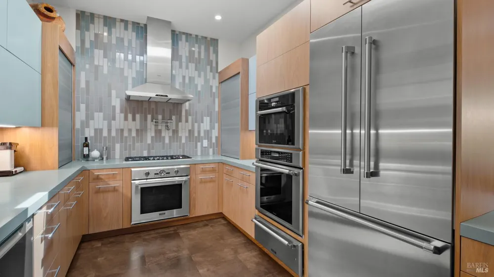 21 Eye Street San Rafael, CA 94901