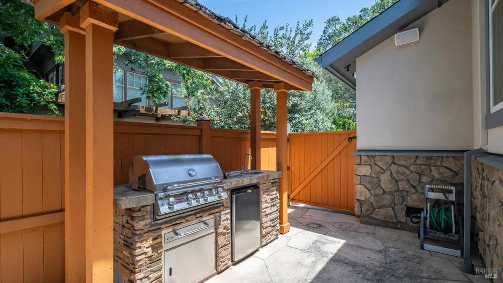 21 Eye Street San Rafael, CA 94901