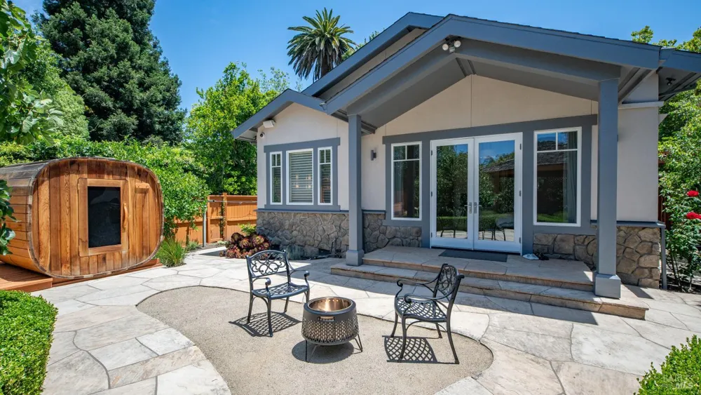 21 Eye Street San Rafael, CA 94901