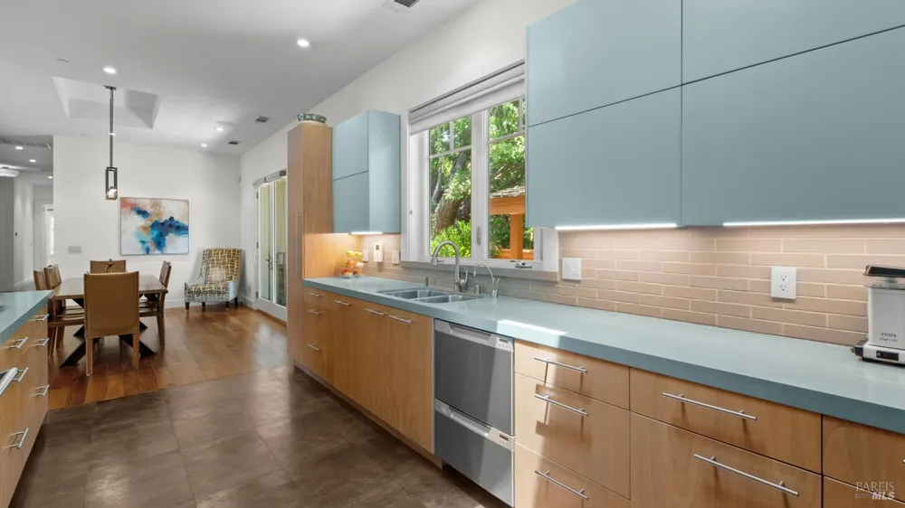 21 Eye Street San Rafael, CA 94901