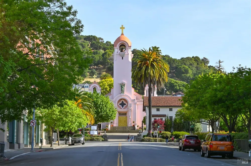 21 Eye Street San Rafael, CA 94901