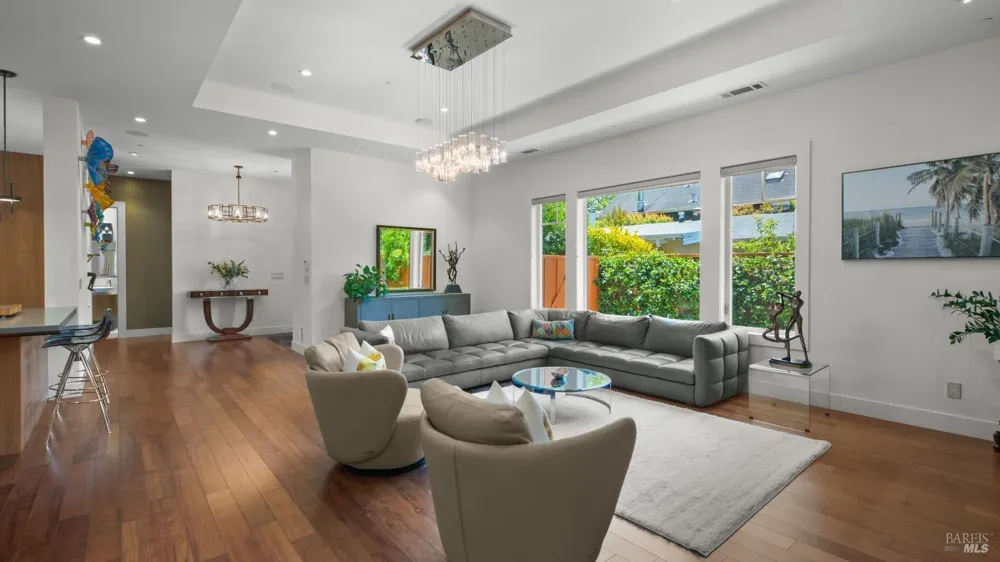 21 Eye Street San Rafael, CA 94901