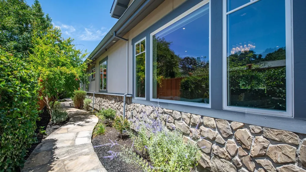 21 Eye Street San Rafael, CA 94901