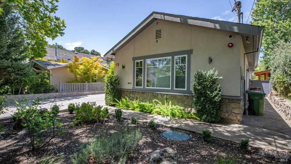 21 Eye Street San Rafael, CA 94901