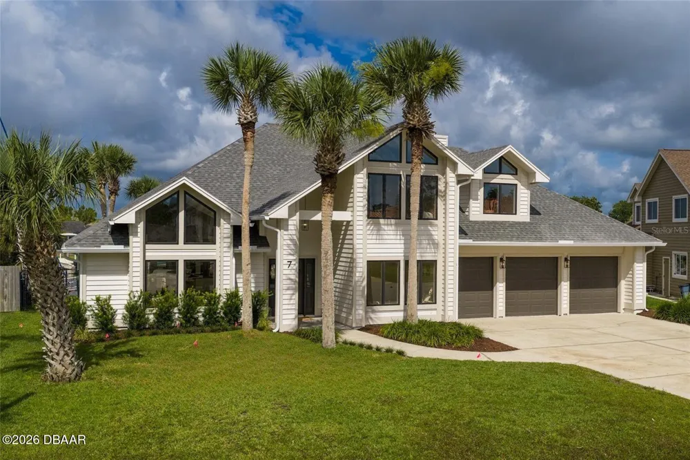 7 Chinook Court Palm Coast, FL 32137