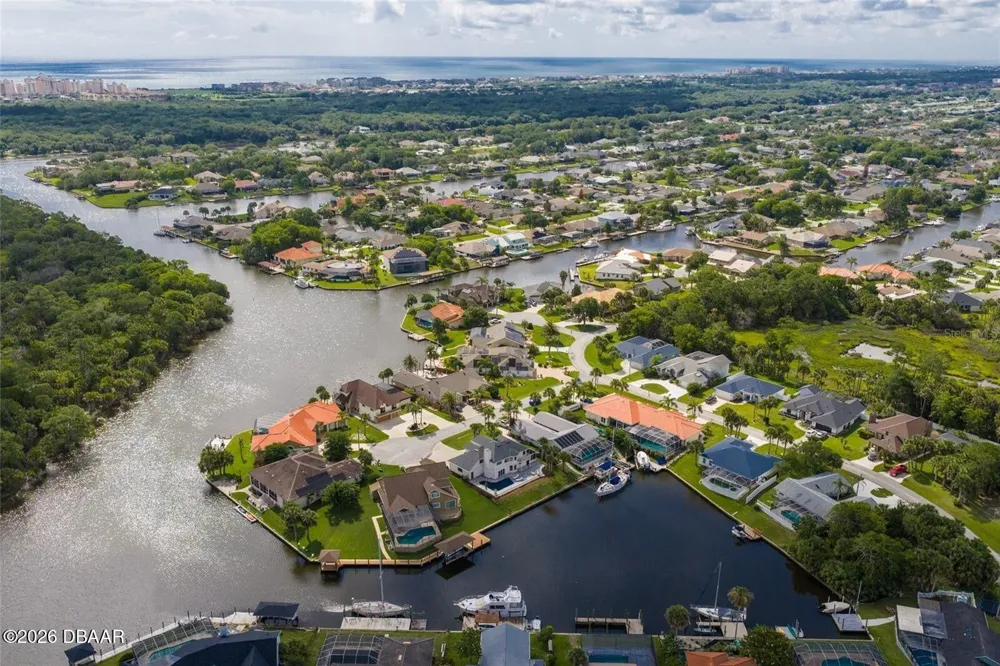 7 Chinook Court Palm Coast, FL 32137