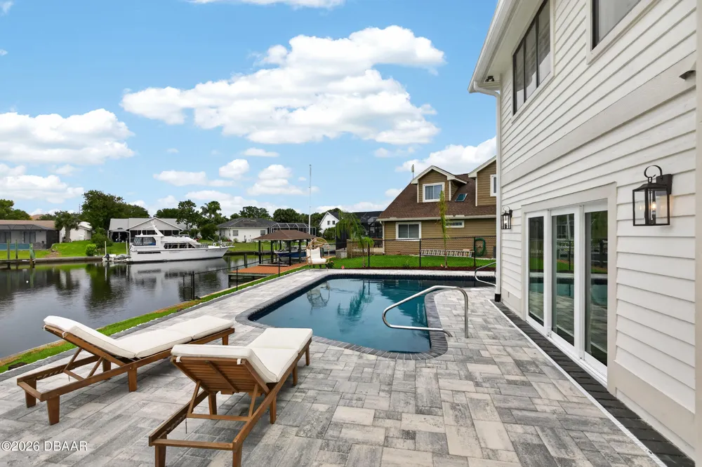 7 Chinook Court Palm Coast, FL 32137