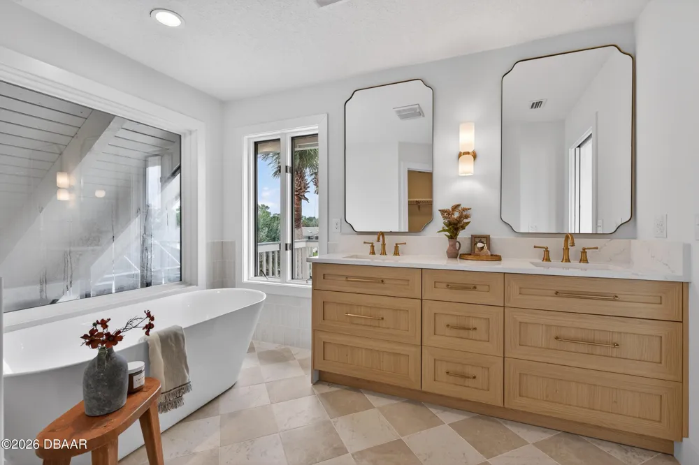 7 Chinook Court Palm Coast, FL 32137