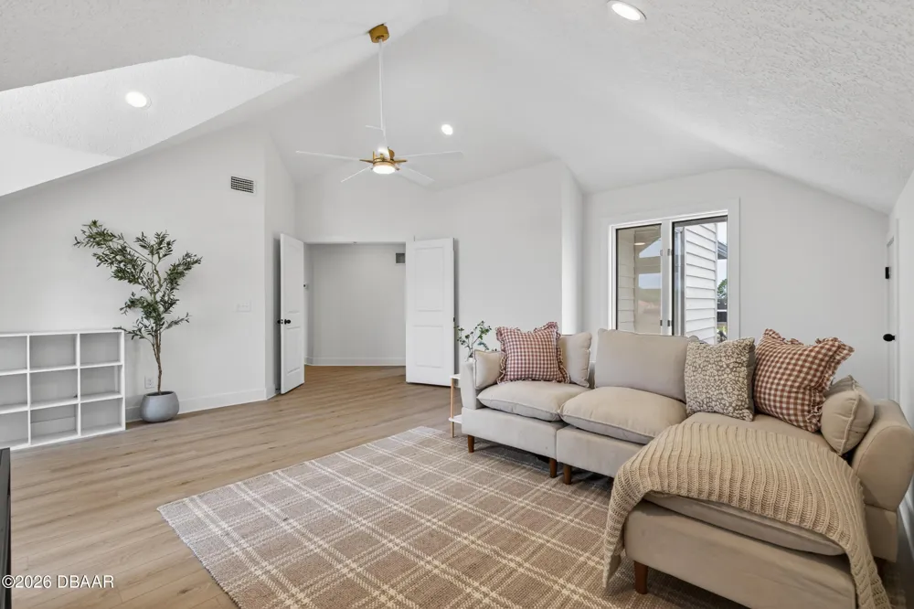 7 Chinook Court Palm Coast, FL 32137