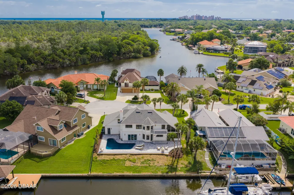 7 Chinook Court Palm Coast, FL 32137