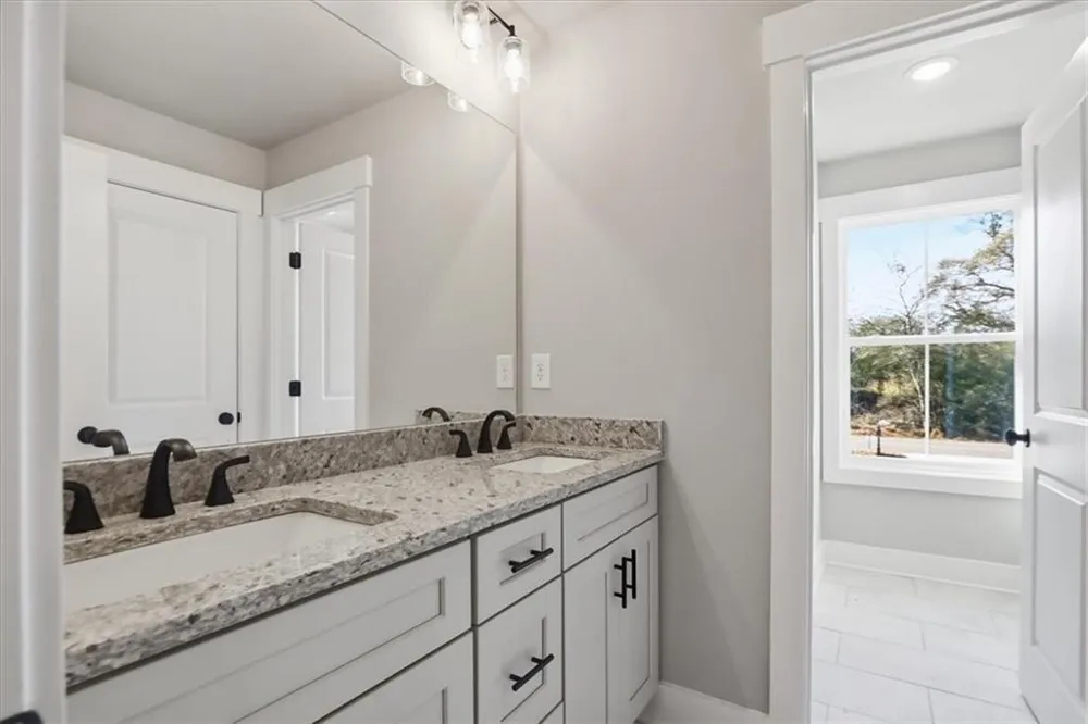 124 Maney Drive Statham, GA 30666