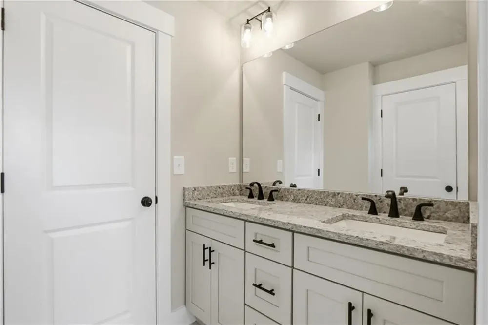 124 Maney Drive Statham, GA 30666
