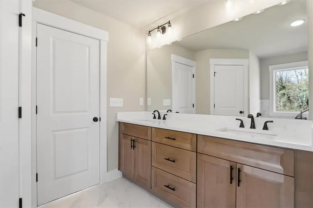 124 Maney Drive Statham, GA 30666