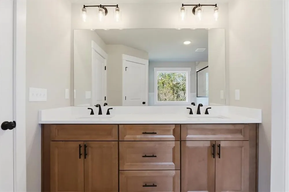 124 Maney Drive Statham, GA 30666