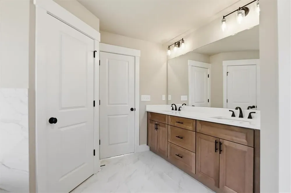 124 Maney Drive Statham, GA 30666