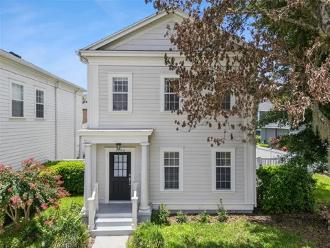 1102 GOLDENASTER COURT