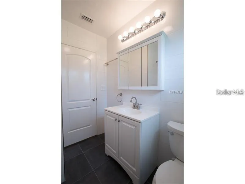 908 W OHIO AVENUE Tampa, FL 33603