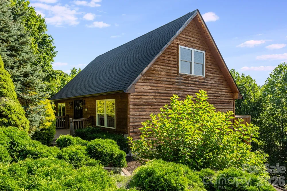 88 Mayflower Court Waynesville, NC 28785