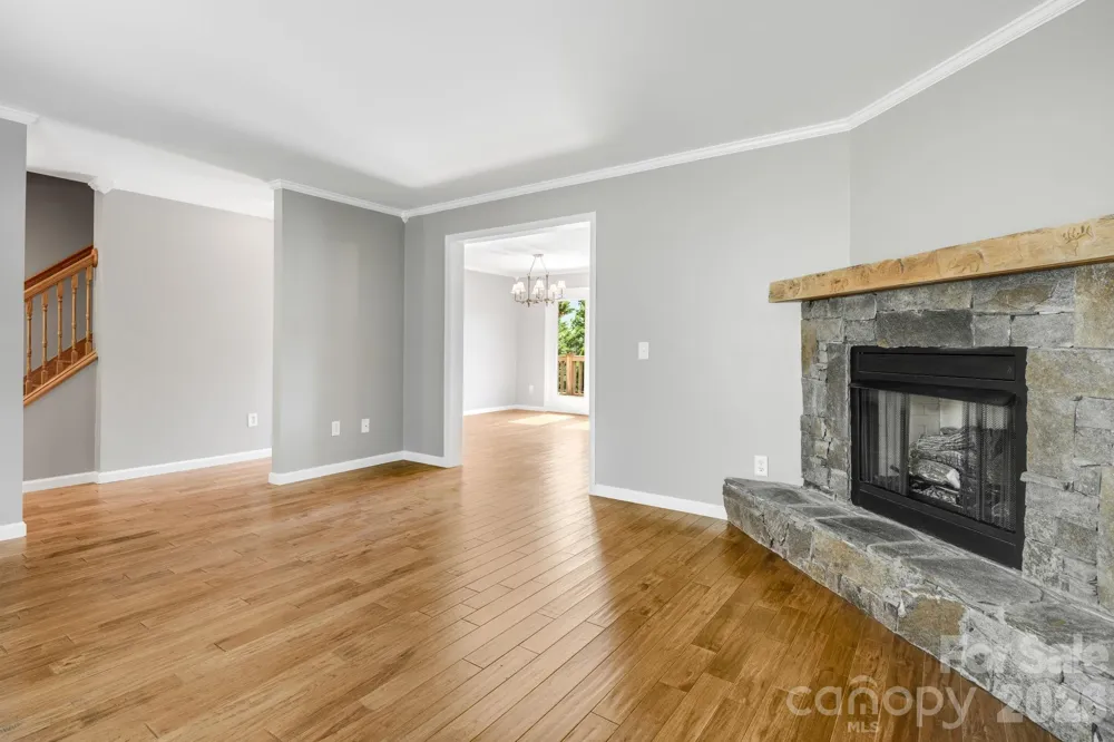 88 Mayflower Court Waynesville, NC 28785