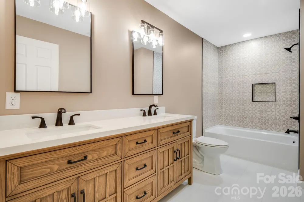 88 Mayflower Court Waynesville, NC 28785