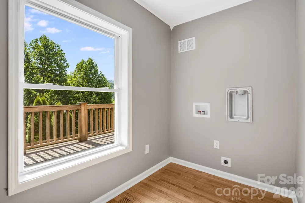 88 Mayflower Court Waynesville, NC 28785