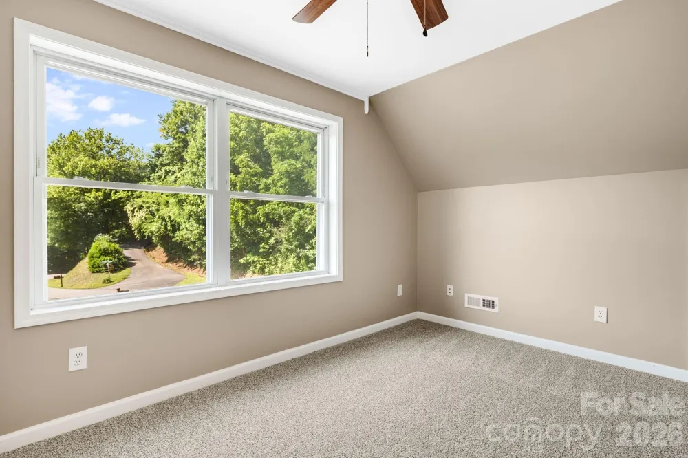 88 Mayflower Court Waynesville, NC 28785