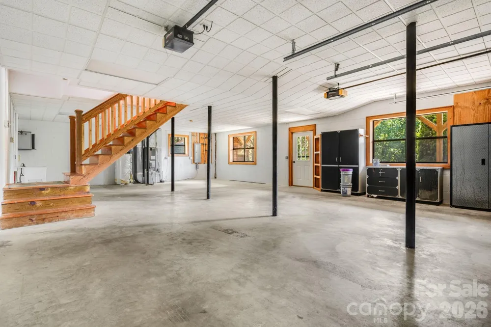 88 Mayflower Court Waynesville, NC 28785