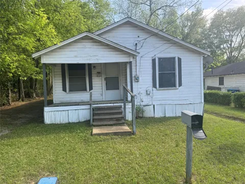 2306 Frank Street