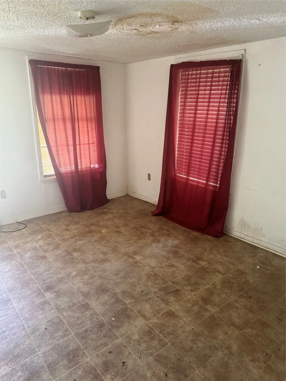 2306 Frank Street Marshall, TX 75670