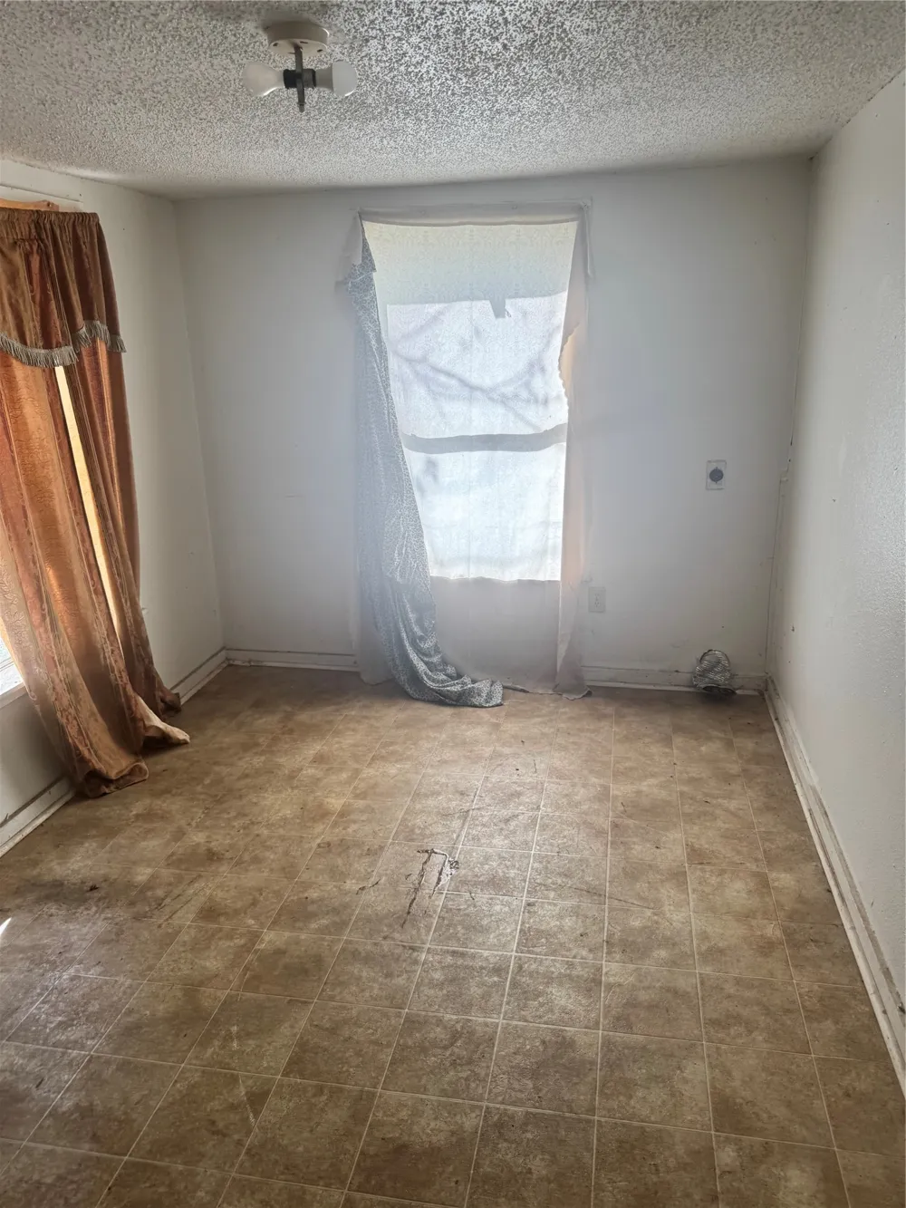 2306 Frank Street Marshall, TX 75670