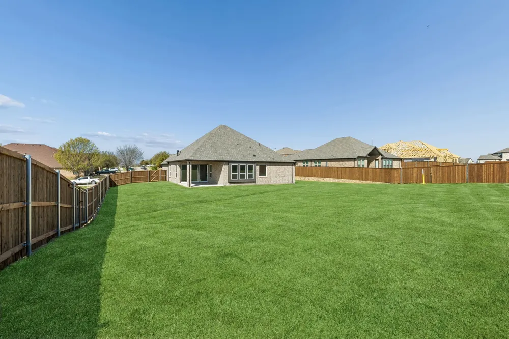 208 Bristol Lane Azle, TX 76020