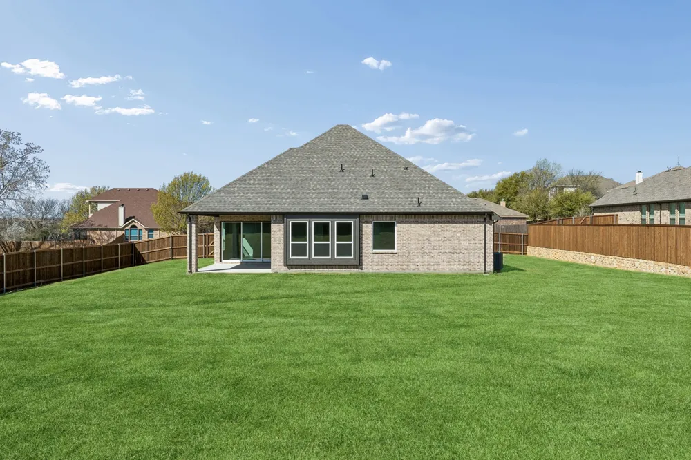208 Bristol Lane Azle, TX 76020