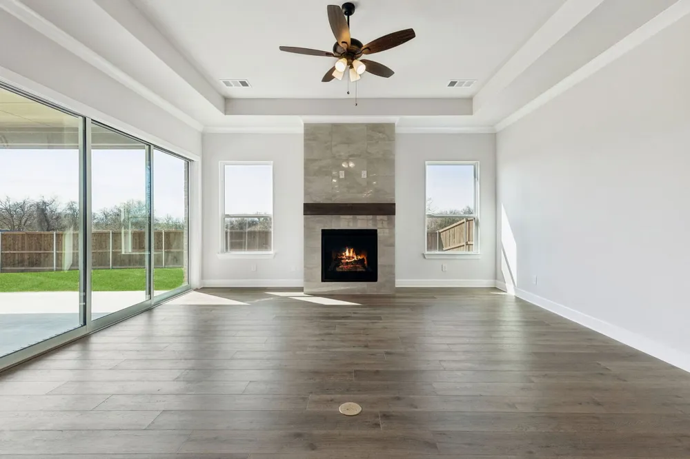208 Bristol Lane Azle, TX 76020