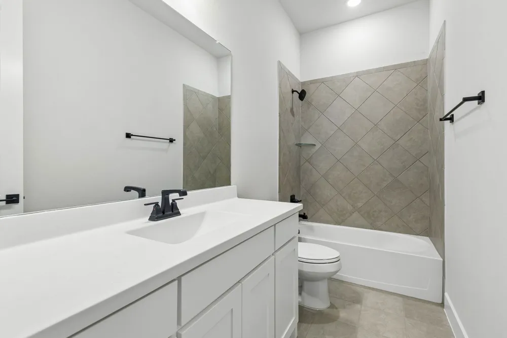 208 Bristol Lane Azle, TX 76020