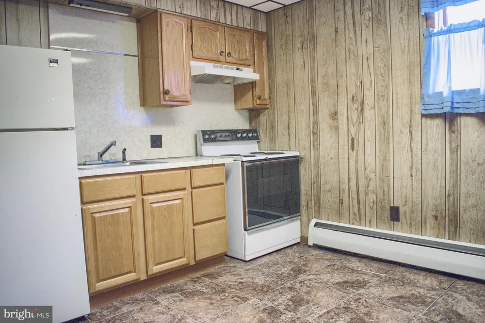418 W 5TH STREET Mount Carmel, PA 17851
