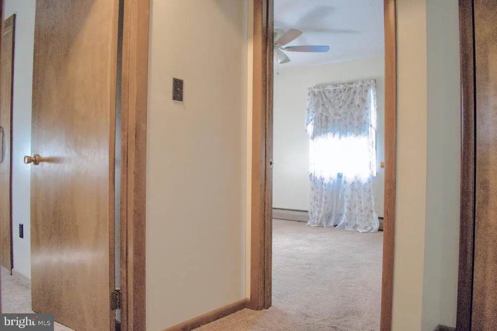 418 W 5TH STREET Mount Carmel, PA 17851
