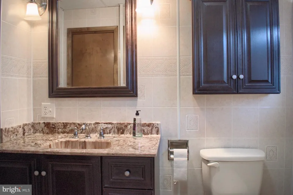 418 W 5TH STREET Mount Carmel, PA 17851